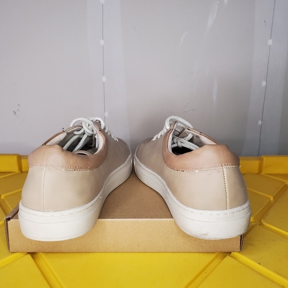 Men's Casual Shoe - Picture 3 of 4